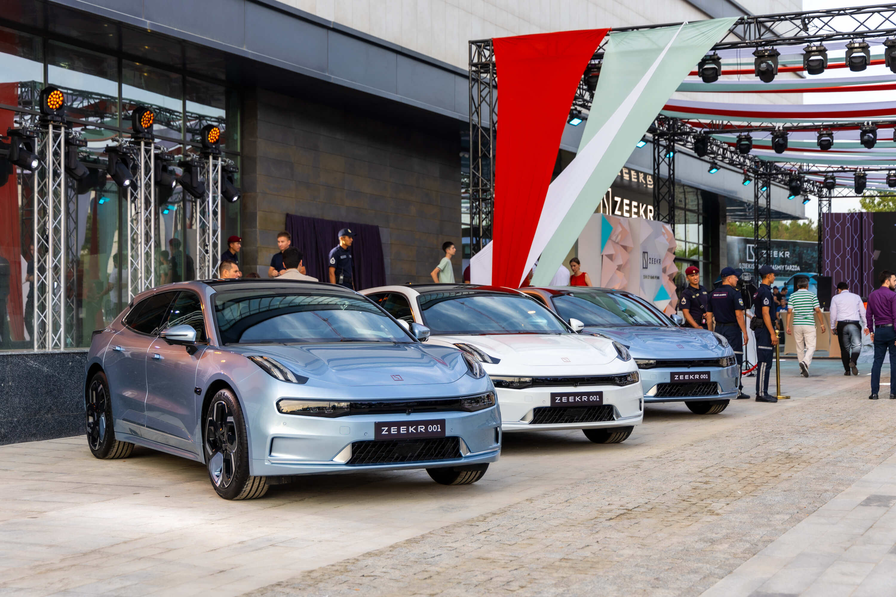 Zeekr O‘zbekistondagi birinchi dilerlik markazini ochdi